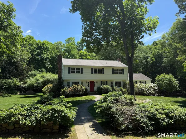 6 Adams Way, Weston, CT 06883