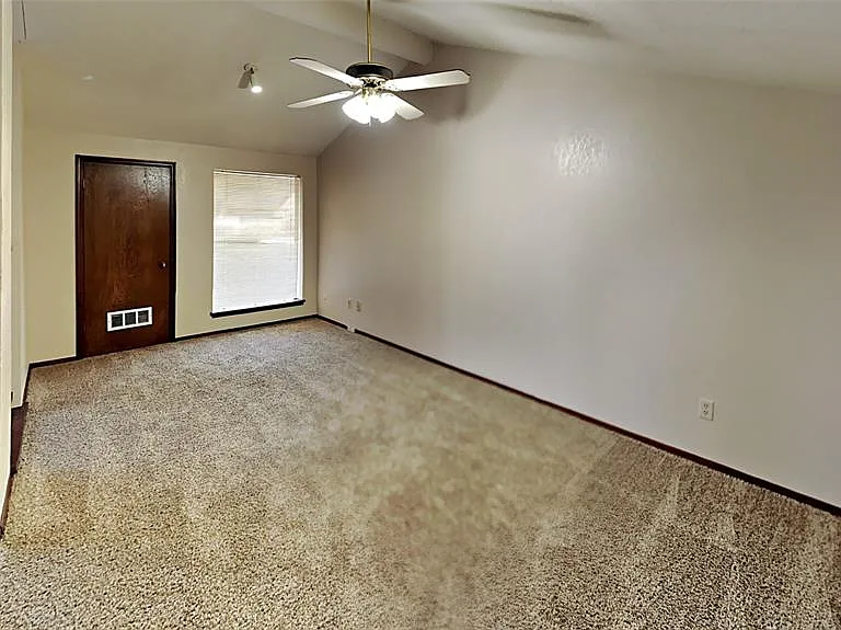 1910 Three Stars Rd — Photo 12