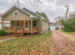 108 3rd Ave, Atkins, IA 52206