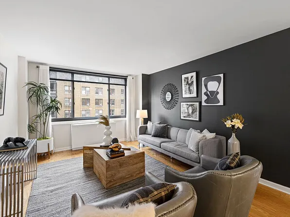 2025 Broadway APT 12D, New York, NY 10023