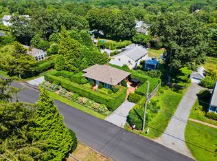 16 Miller Ln, East Hampton, NY 11937