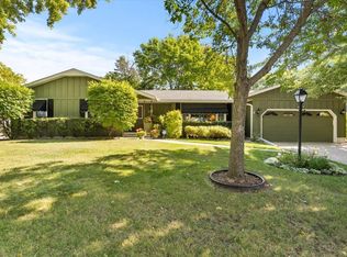 3136 Hafner Ct, Shoreview, MN 55126