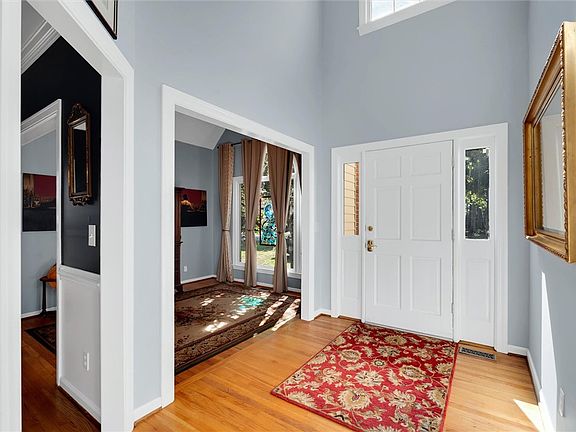 4th image of 4 Deer Spring Ln
