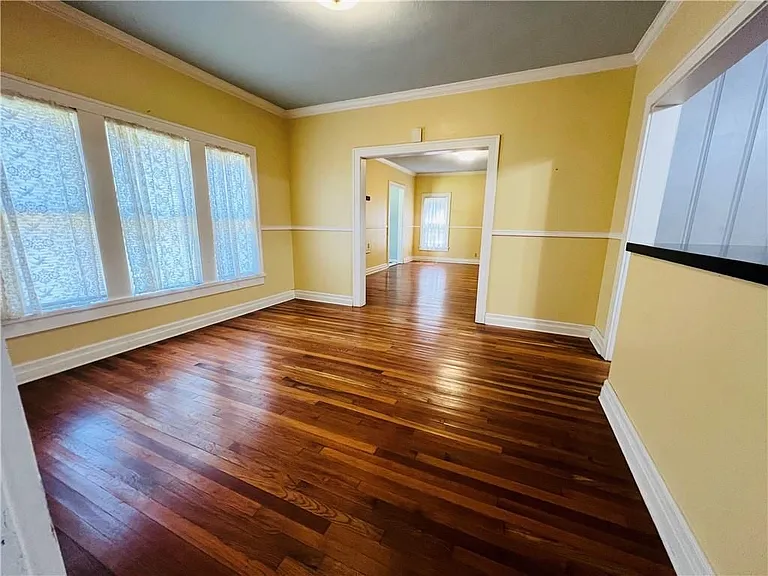 629 W Henrietta Ave — Photo 6
