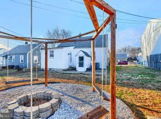 6 Avenal Rd, Baltimore, MD 21221