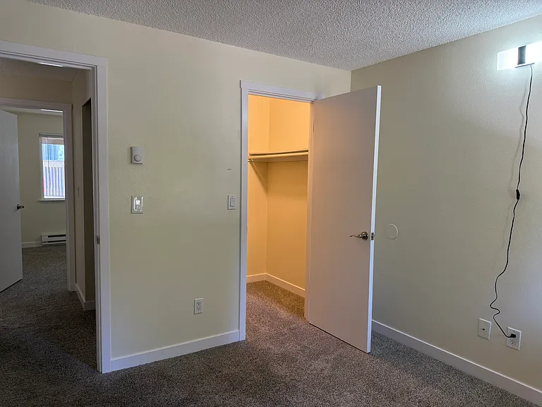1714 Evergreen Park Ct SW #D3 — Photo 5