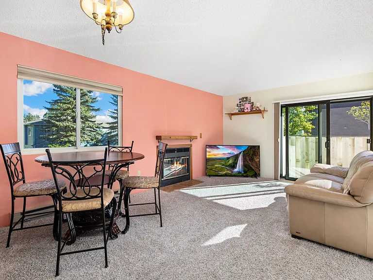 1010 S Saint Vrain Ave #C4 — Photo 3