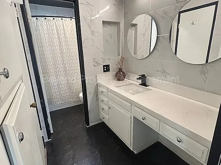6924 Hyde Park Dr #214 — Photo 9