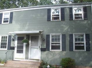 42 Gayfeather Ln, Glastonbury, CT 06033