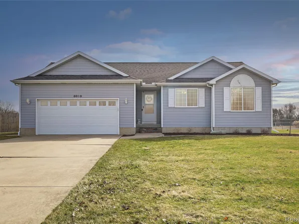 8010 Corbin Ct, Mount Morris, MI 48458
