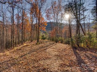 263 Nuthatch Ln, Black Mountain, NC 28711