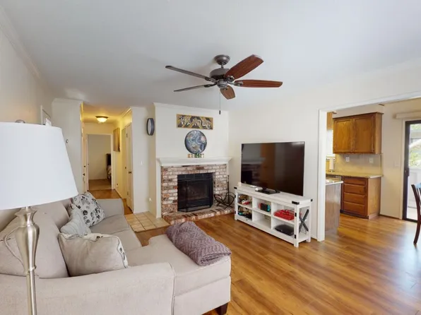 1054 Padre Dr Unit 8, Salinas, CA 93901