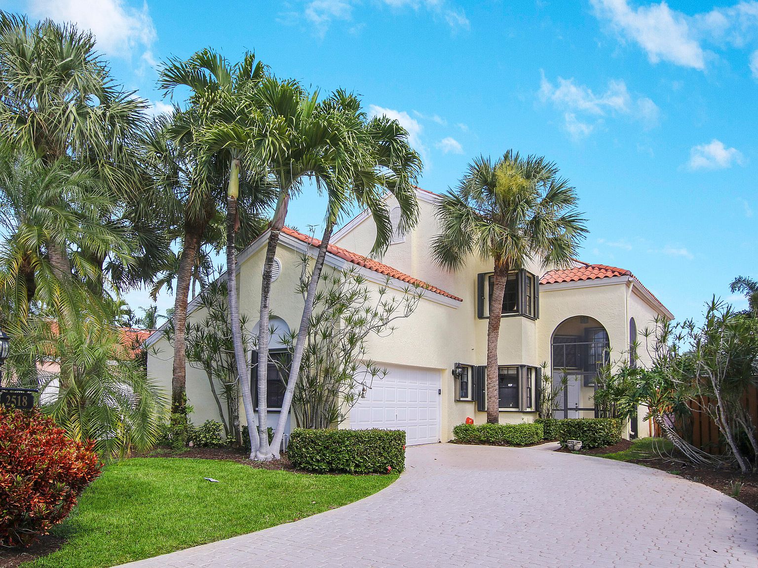 2518 La Lique Cir, Palm Beach Gardens, FL 33410 | Zillow