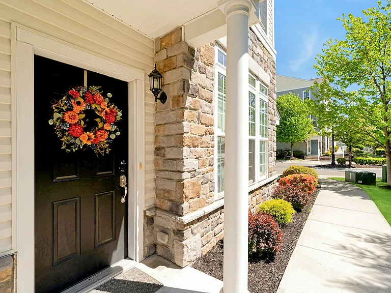 1 Clover Ln — Photo 3