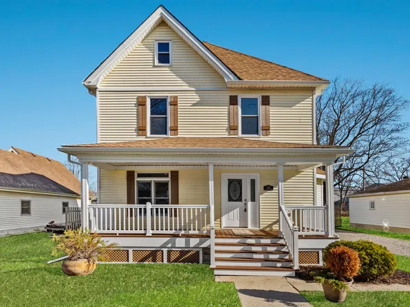 109 W Sumner Ave, Peotone, IL 60468