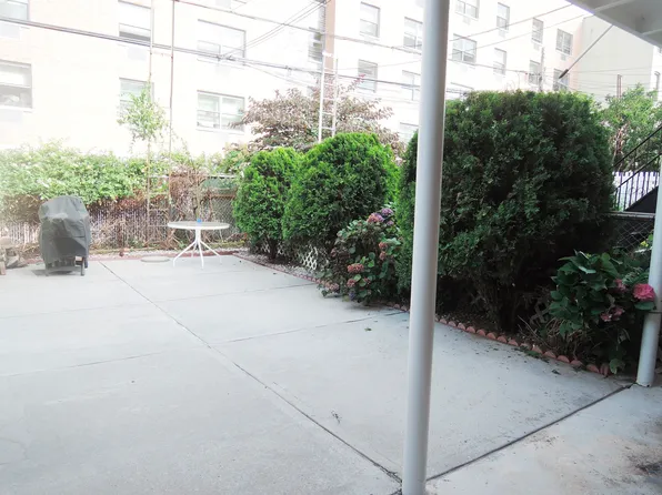 31-33 32nd Street image 1 of 6