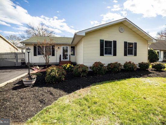 207 Beech Ln, Stevensville, MD 21666