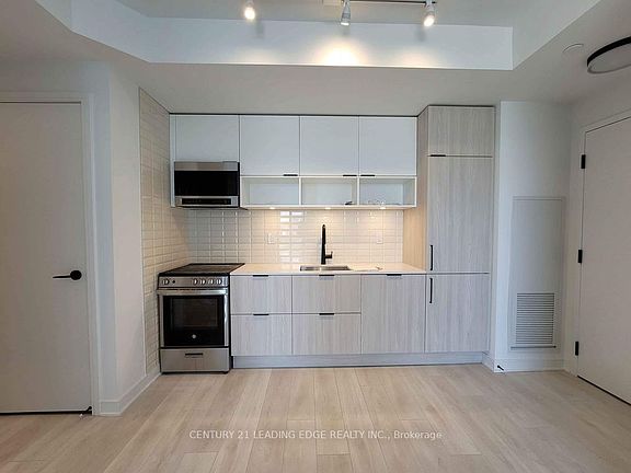 4th image of 180 Mill St #S-551