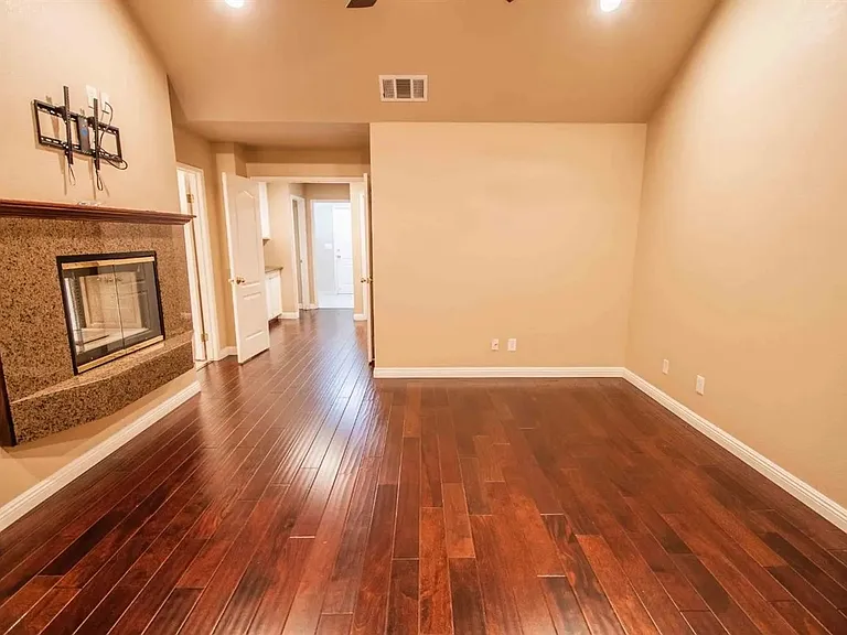 1838 E Shea Dr — Photo 17