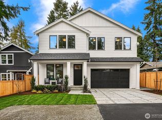 2734 NE 90th St, Seattle, WA 98115