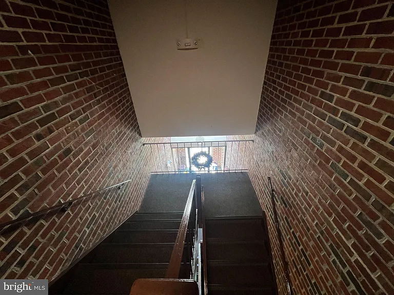 17 Juliet Ln #303 — Photo 4