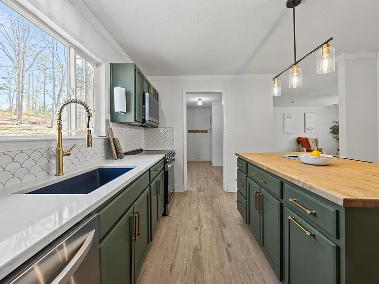 3057 Fountainview Ave — Photo 11