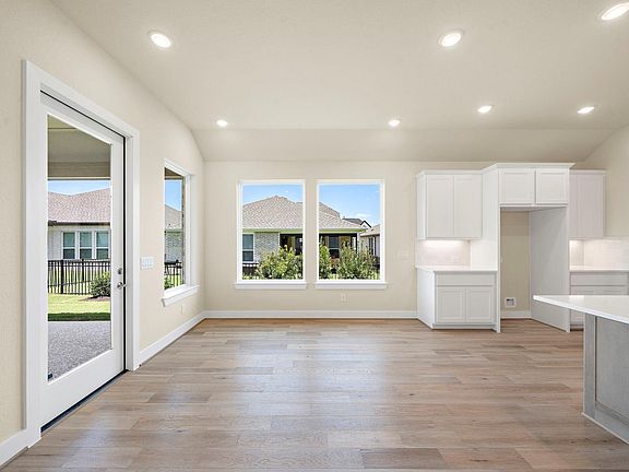 7th image of this home