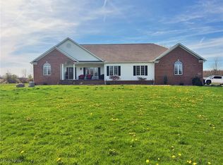 2159 Alliance Rd, Deerfield, OH 44411