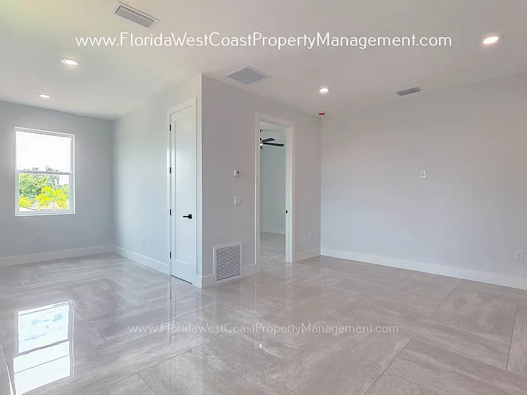 9225 Raes Creek Pl — Photo 35