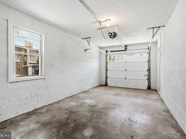 5605 Wood Way — Photo 22