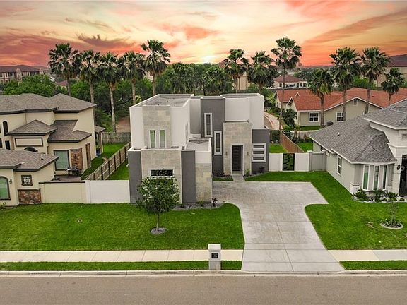 5th image of 1306 Maravilla Dr