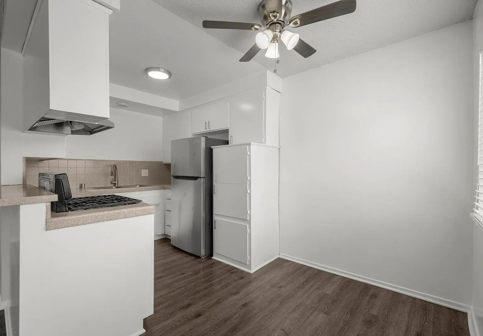 1 bed, 1.0 bath, 650 sqft, $1,795 — Photo 4
