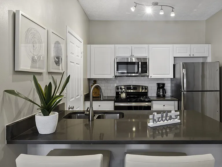 100 Lenox Park Cir NE — Photo 18