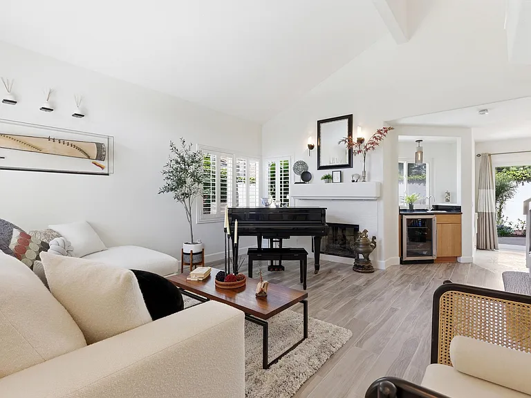 30072 Whitecap — Photo 8