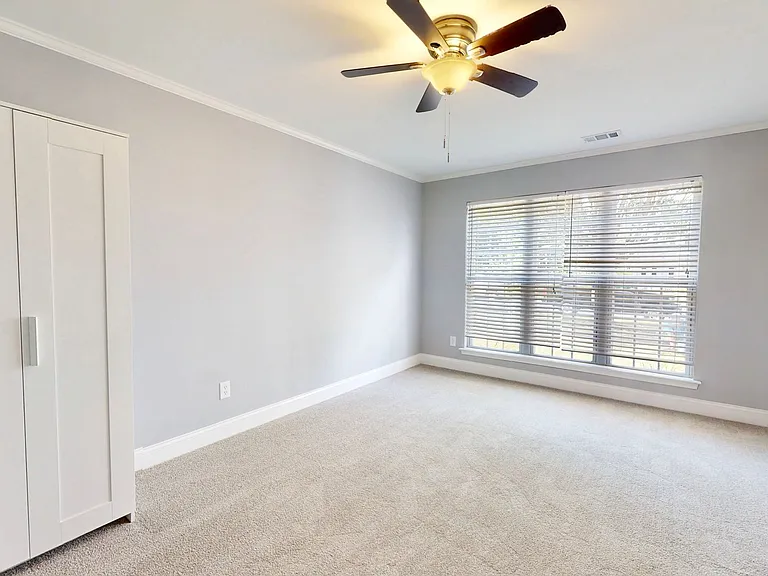 11239 Walland Ln — Photo 32