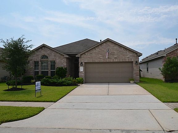 3rd image of 8731 Auburn Mane Dr