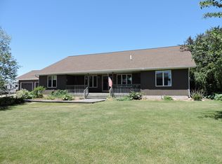 1001 Sherman St, Dysart, IA 52224