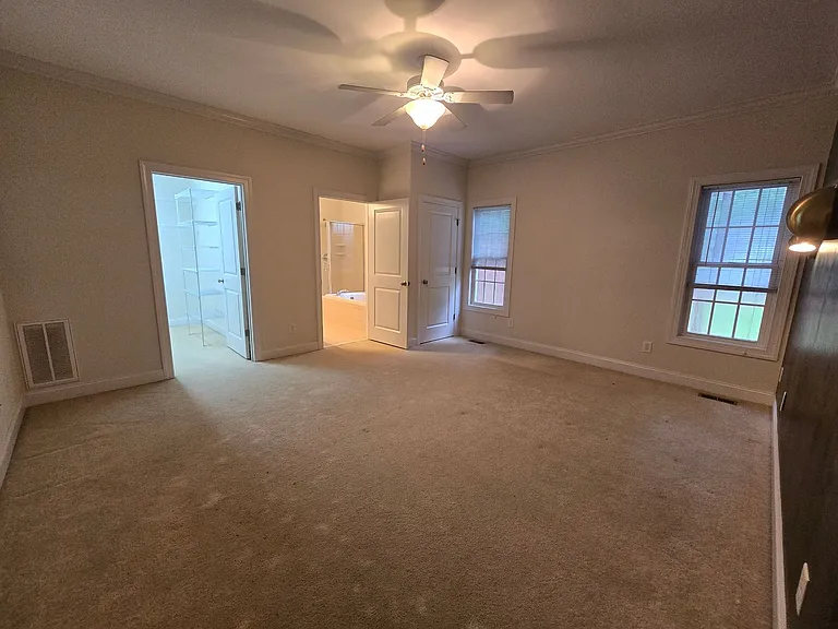 1067 Windrace Trl — Photo 10