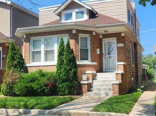 10050 S Emerald Ave, Chicago, IL