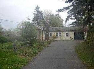 63 Genest St, Meriden, CT 06450