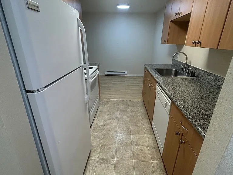 Cresswell Apartments — Photo 27