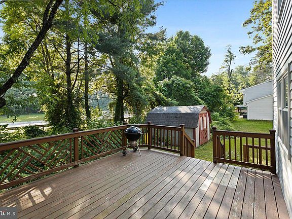 4th image of 84A Kennedy Dr