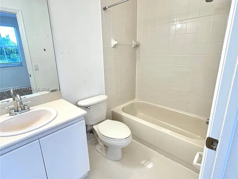 16500 SW 37th St — Photo 25