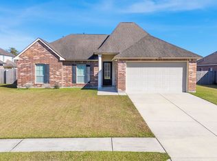 17658 Feather Ridge Dr, Prairieville, LA 70769