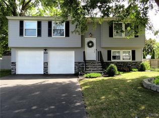 8084 Bamm Hollow Rd, Clay, NY 13041