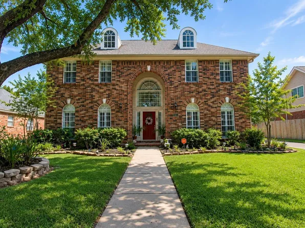 2019 Rosalyn Ct, Sugar Land, TX 77478