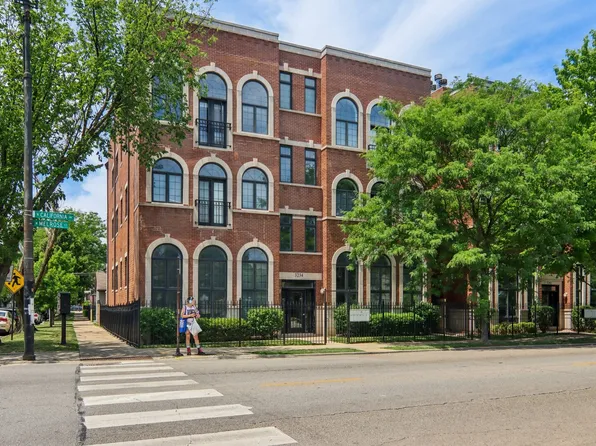 3234 N California St #3S, Chicago, IL 60618