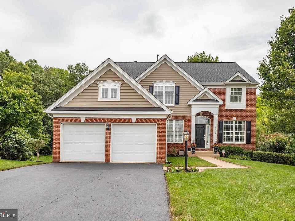 1st image of 17052 Anns Brook Ct