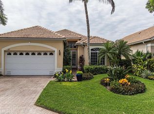 345 Steerforth Ct, Naples, FL 34110
