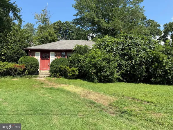 8100 Wingfield Pl, Alexandria, VA 22308